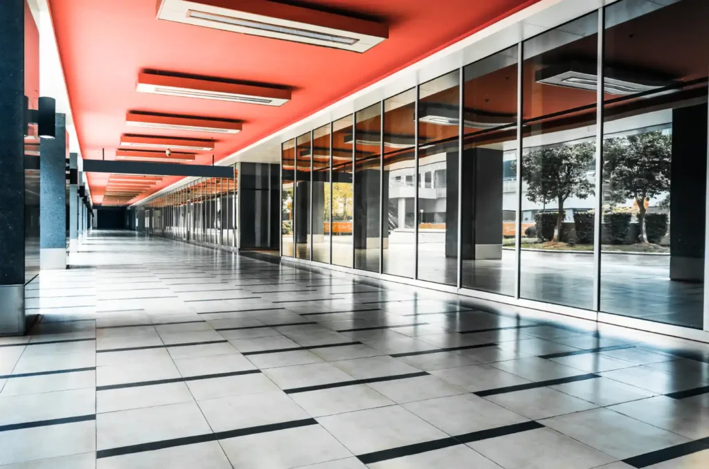 5 Signs You Need a Professional Commercial Cleaner in Manchester