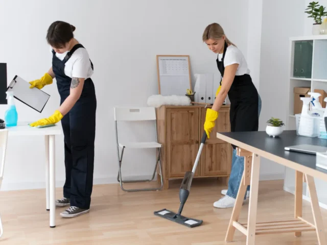 Cleaning Business Near Me: How Manchester Pros Set Hourly Rates