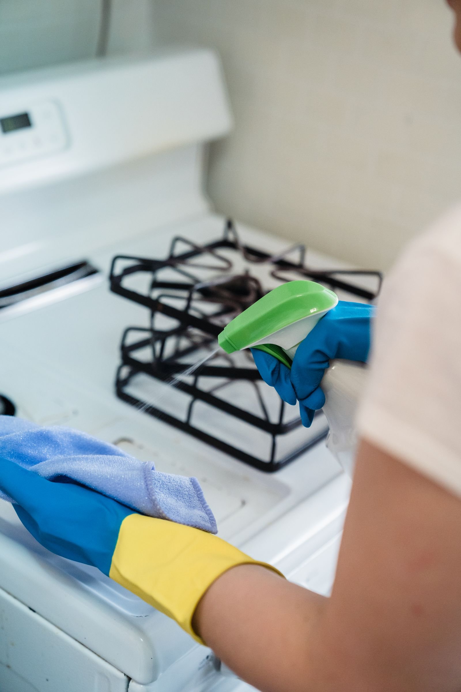 Deep Cleaning vs Regular Cleaning, Which Does Your Home Need