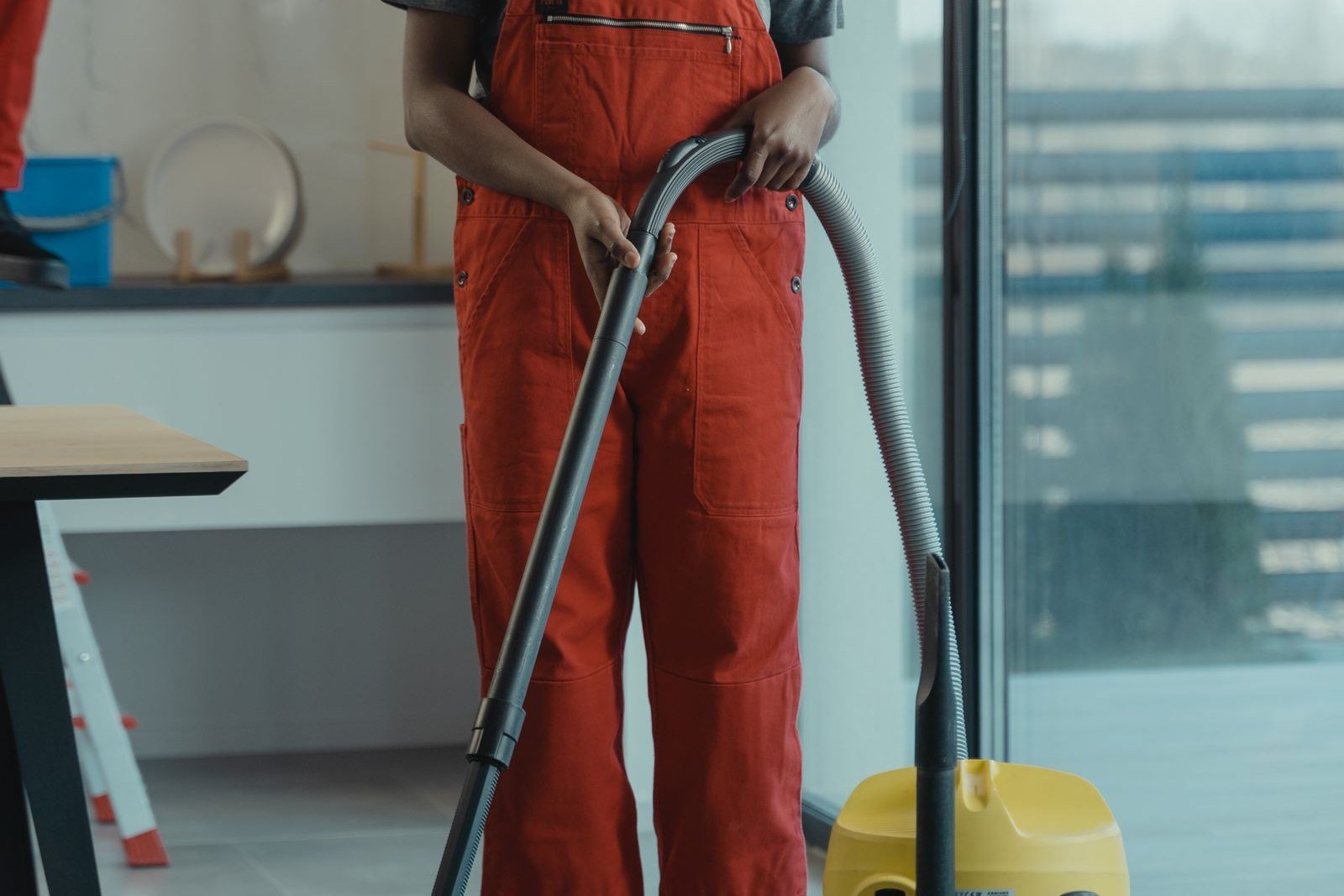 deep cleaning vs regular cleaning