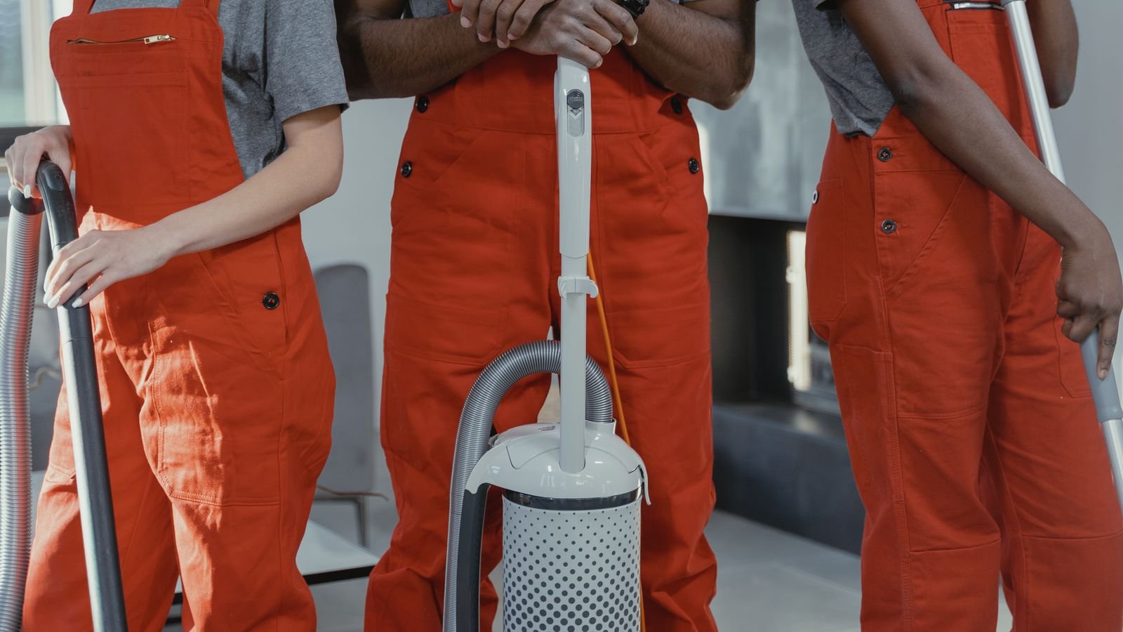 cleaning contractors Manchester
